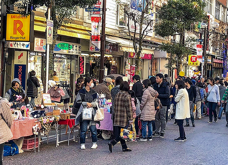 手づくりての市の様子