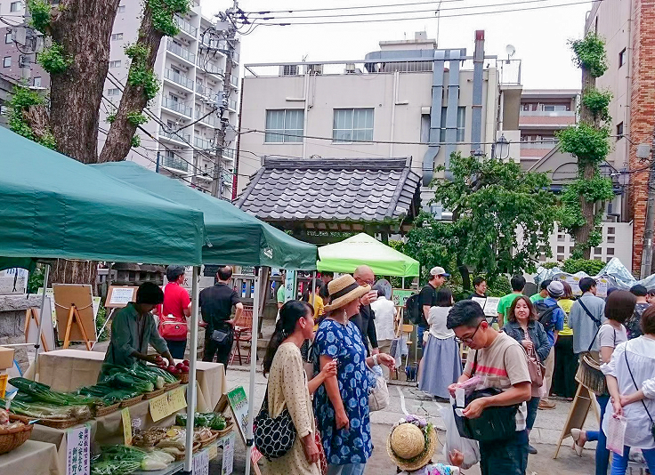 手づくりての市の様子